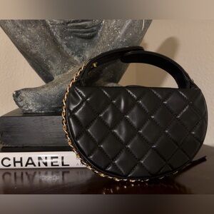 Black Quilted Handbag with Gold Chain